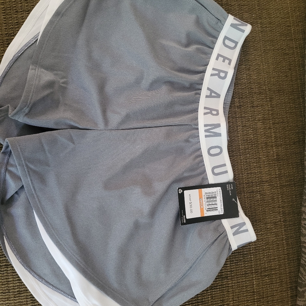 Brand new women short under Armour brand new